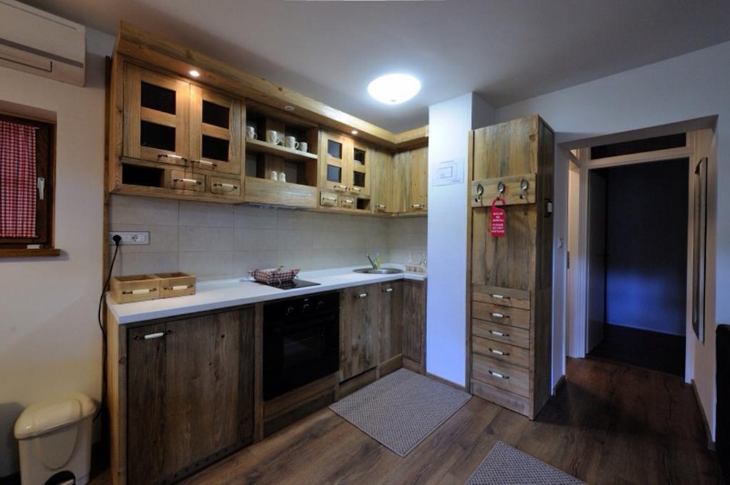 Apartment Drvena Kuca Mreznica Gornji Zvečaj Rom bilde